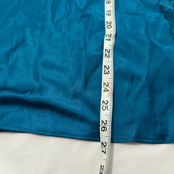 Victoria's Secret Lingerie Camisoles Set of 2 - Picture 6 of 6